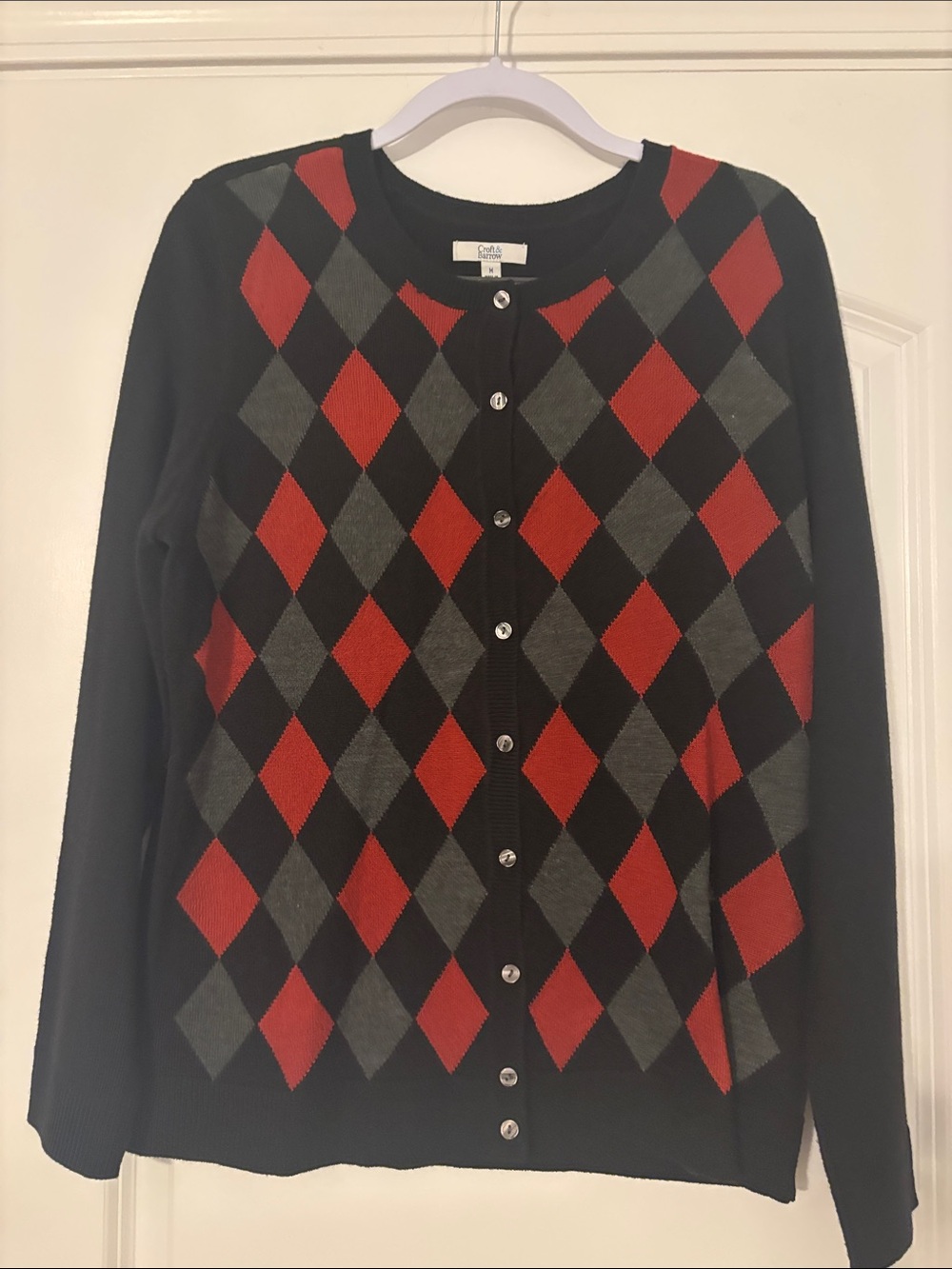 croft & barrow Black Argyle Cardigan with Red and Gray Diamonds